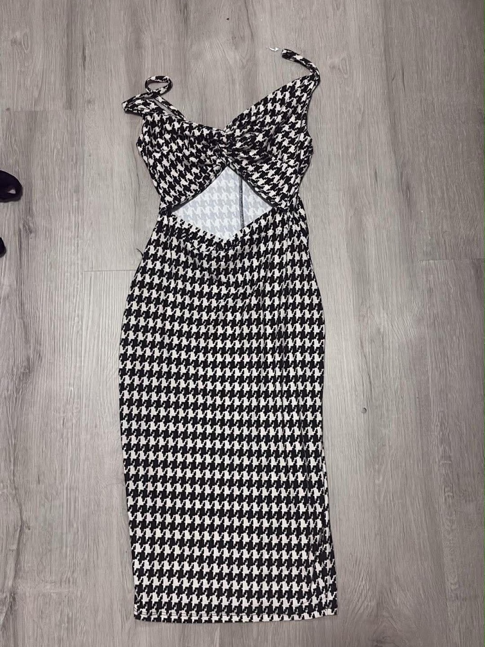 SHEIN Black & White Houndstooth Twist-Front Midi Dress